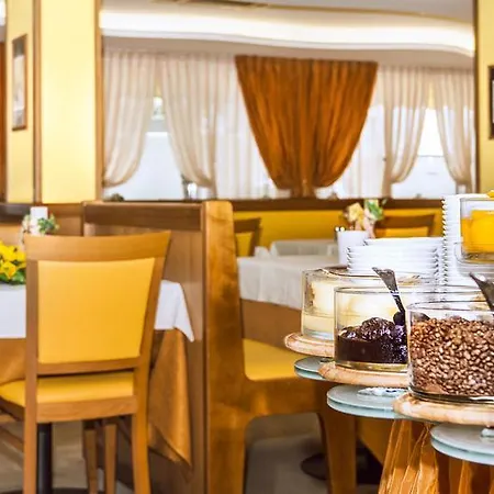 Al Prater Hotel