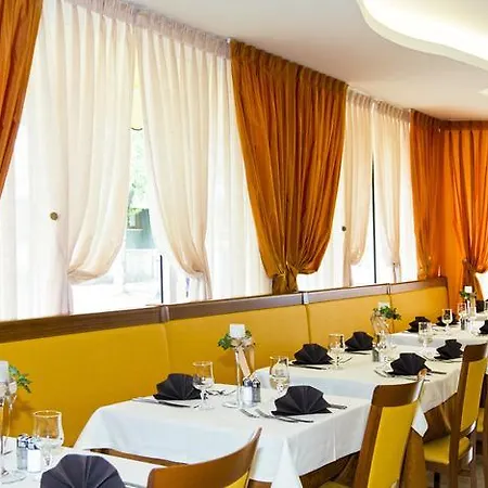 Al Prater Otel Lignano Sabbiadoro